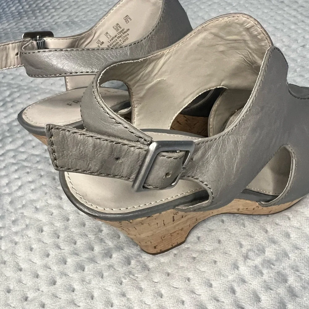 Franco Sarto Womens Leather Upper Gallard Platform 11 Cork Style Wedge Size 5.5M